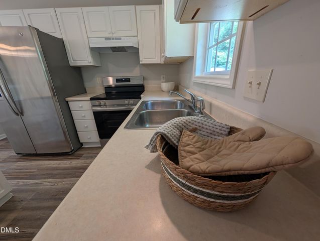 1039 Laurel Leaf Road, Zebulon, NC 27597