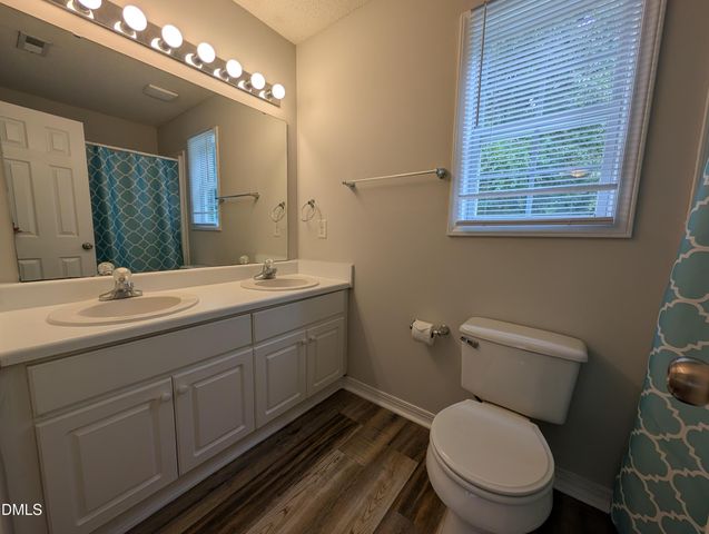 1039 Laurel Leaf Road, Zebulon, NC 27597