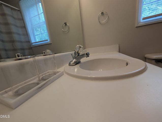 1039 Laurel Leaf Road, Zebulon, NC 27597