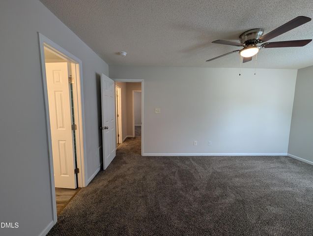 1039 Laurel Leaf Road, Zebulon, NC 27597