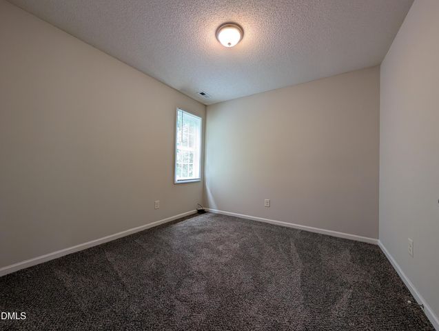1039 Laurel Leaf Road, Zebulon, NC 27597