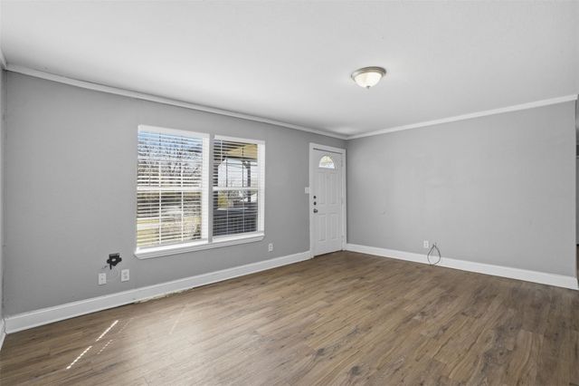 308 W Lamm Street, Blue Ridge, TX 75424