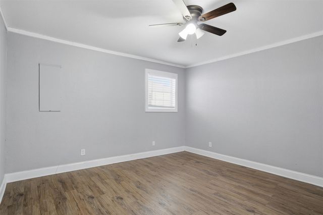 308 W Lamm Street, Blue Ridge, TX 75424