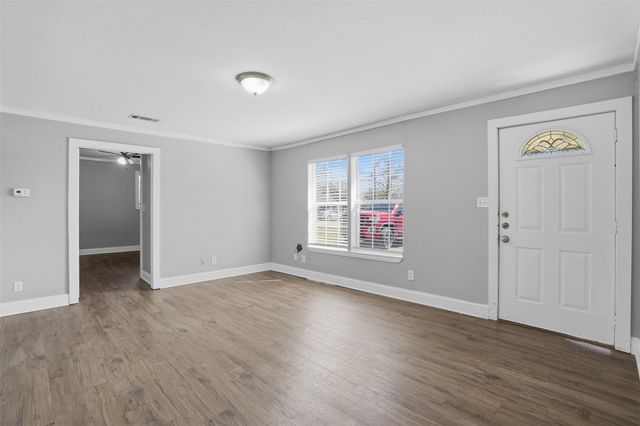 308 W Lamm Street, Blue Ridge, TX 75424