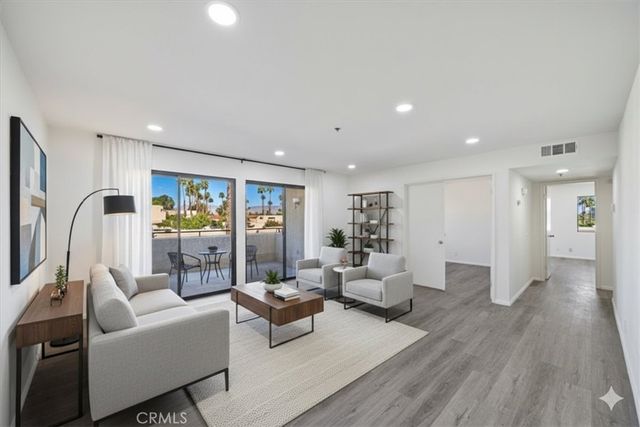 200 E Racquet Club 72, Palm Springs, CA 92262