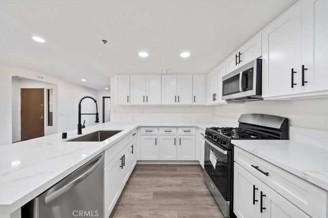 200 E Racquet Club 72, Palm Springs, CA 92262