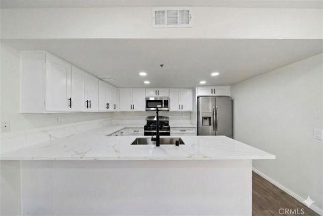 200 E Racquet Club 72, Palm Springs, CA 92262