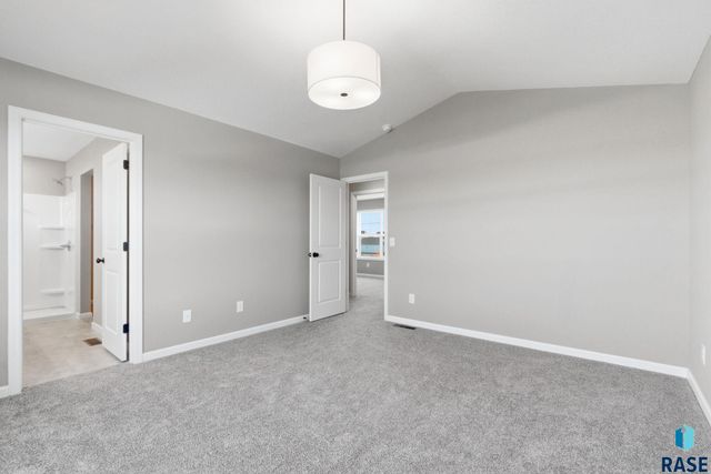243 Thelma Ave Avenue, Harrisburg, SD 57032