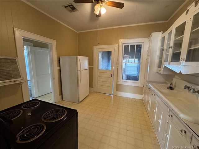 703 11th Street, Lake Charles, LA 70601