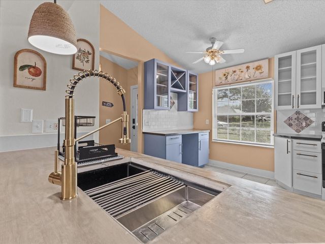 226 WINDWARD WAY, Davenport, FL 33837