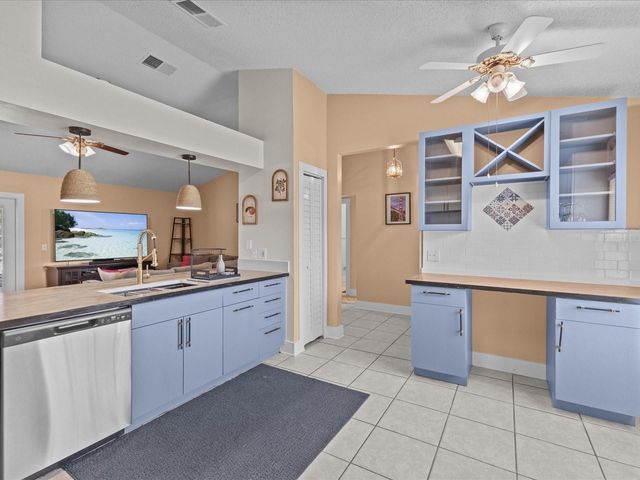 226 WINDWARD WAY, Davenport, FL 33837