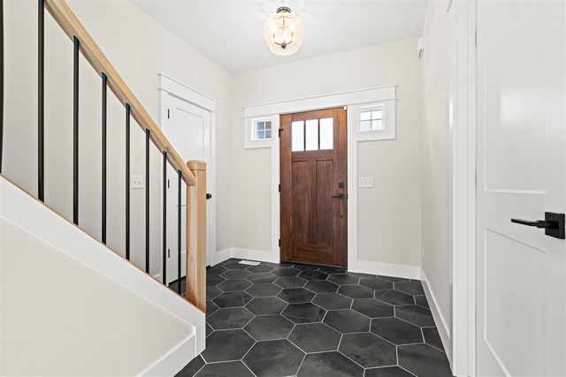 5584 Stonebridge Drive, Grandville, MI 49418