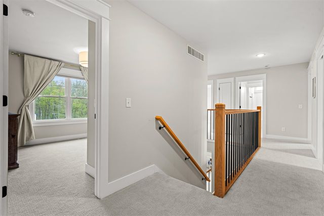 5584 Stonebridge Drive, Grandville, MI 49418