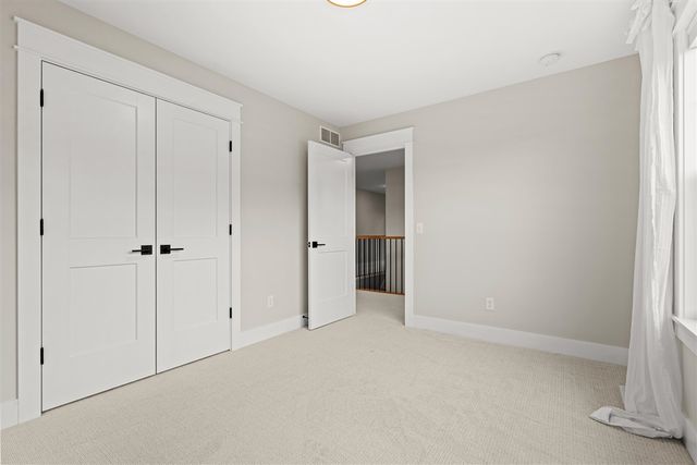 5584 Stonebridge Drive, Grandville, MI 49418