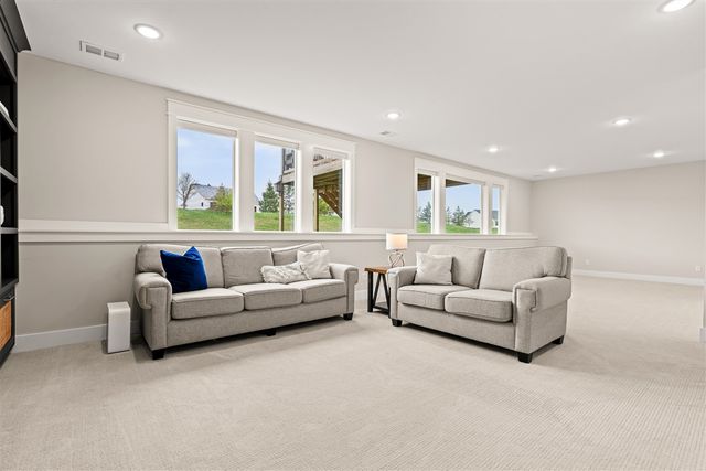 5584 Stonebridge Drive, Grandville, MI 49418