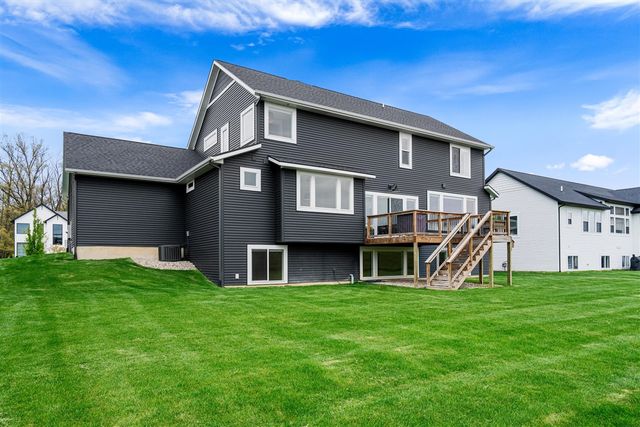 5584 Stonebridge Drive, Grandville, MI 49418