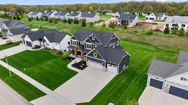 5584 Stonebridge Drive, Grandville, MI 49418