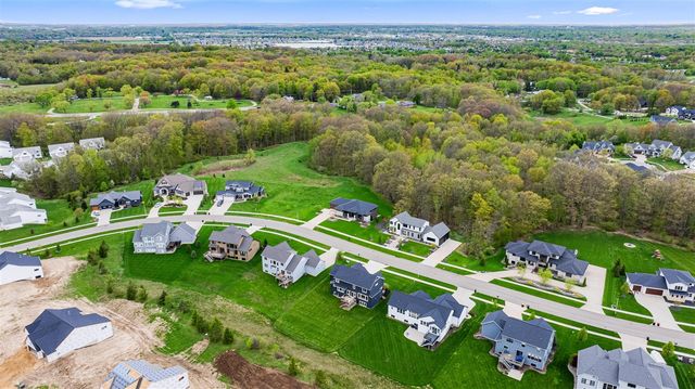 5584 Stonebridge Drive, Grandville, MI 49418
