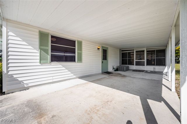 13 Pinewood BLVD, Lehigh Acres, FL 33936