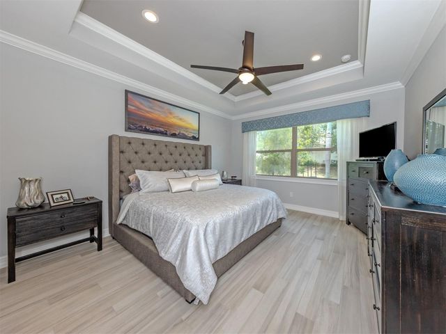 195 MARAVIYA BOULEVARD, Nokomis, FL 34275