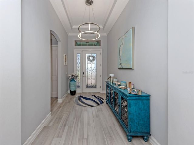 195 MARAVIYA BOULEVARD, Nokomis, FL 34275