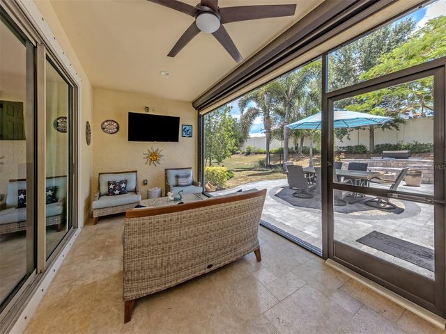 195 MARAVIYA BOULEVARD, Nokomis, FL 34275