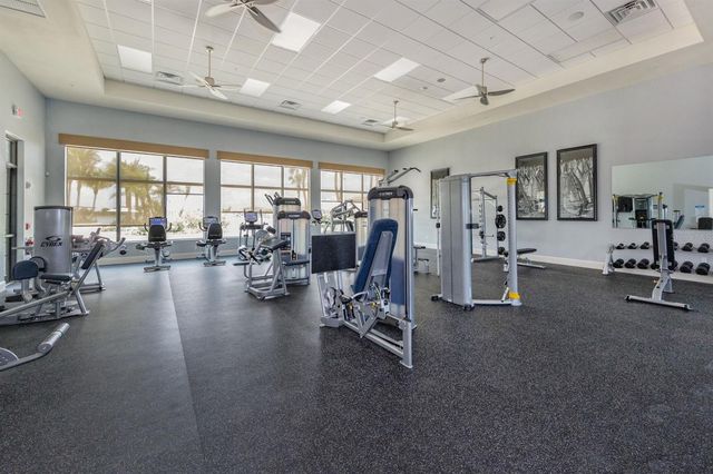 195 MARAVIYA BOULEVARD, Nokomis, FL 34275