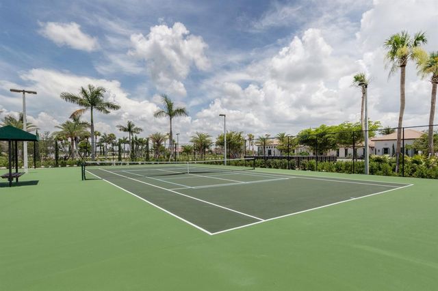 195 MARAVIYA BOULEVARD, Nokomis, FL 34275