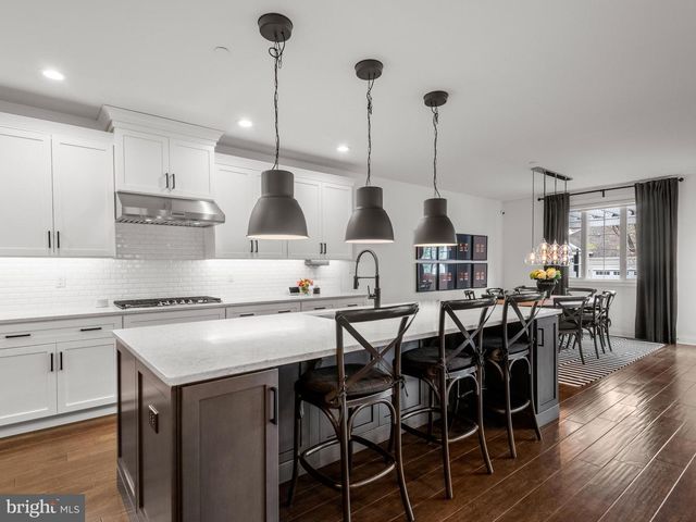 3702 ROSE TRADER LN, Newtown Square, PA 19073