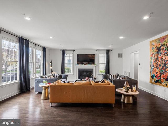 3702 ROSE TRADER LN, Newtown Square, PA 19073