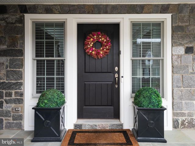3702 ROSE TRADER LN, Newtown Square, PA 19073