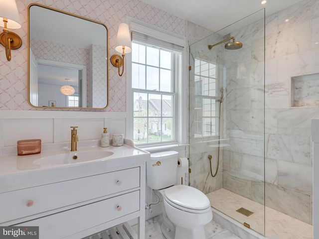 3702 ROSE TRADER LN, Newtown Square, PA 19073