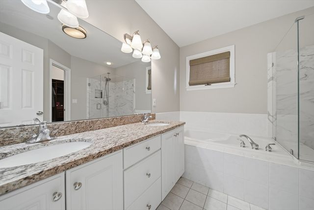 105 Weyland Circle, North Andover, MA 01845