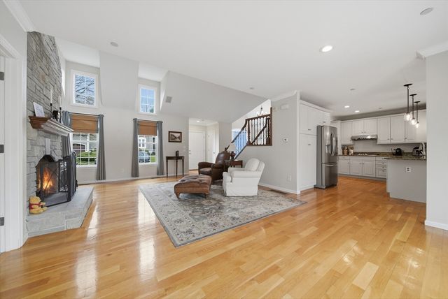 105 Weyland Circle, North Andover, MA 01845