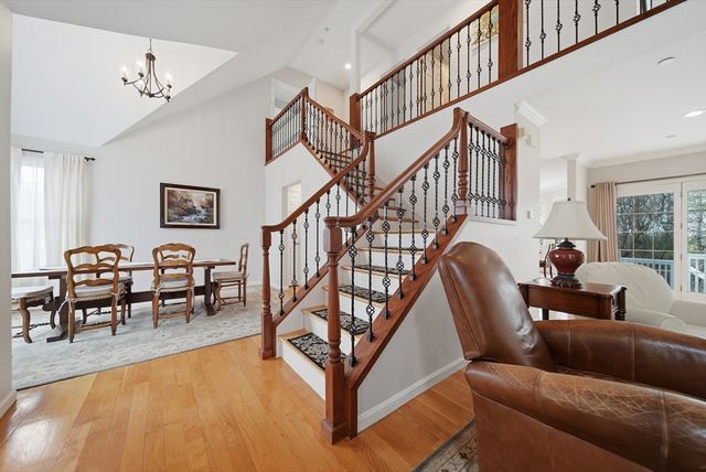 105 Weyland Circle, North Andover, MA 01845