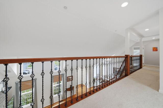 105 Weyland Circle, North Andover, MA 01845