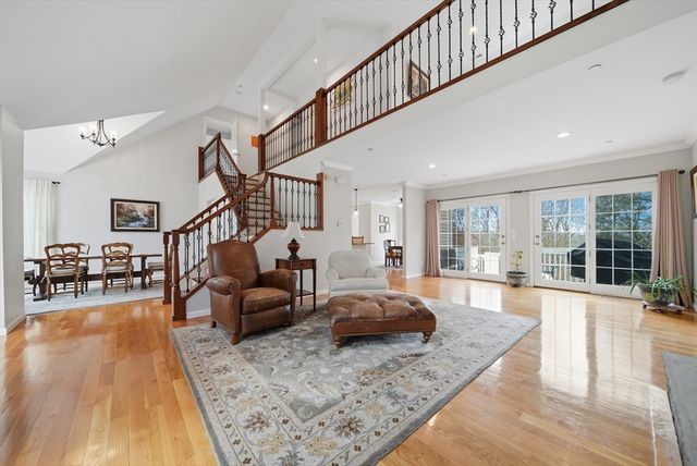 105 Weyland Circle, North Andover, MA 01845