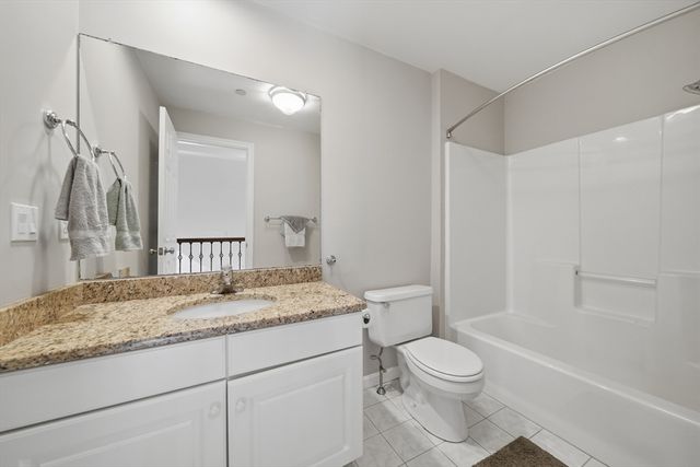 105 Weyland Circle, North Andover, MA 01845