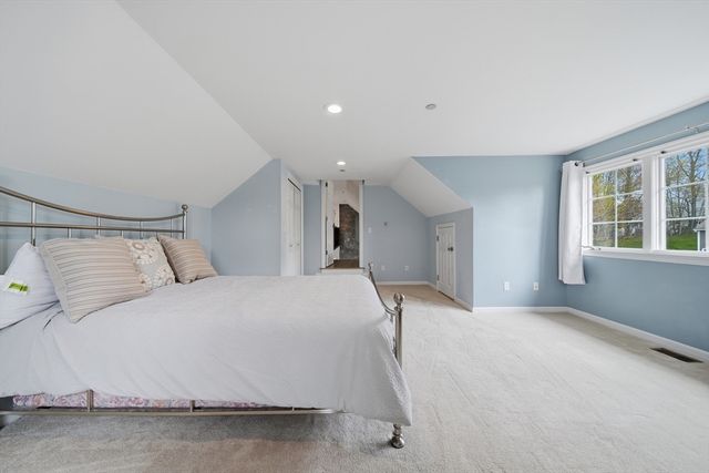 105 Weyland Circle, North Andover, MA 01845