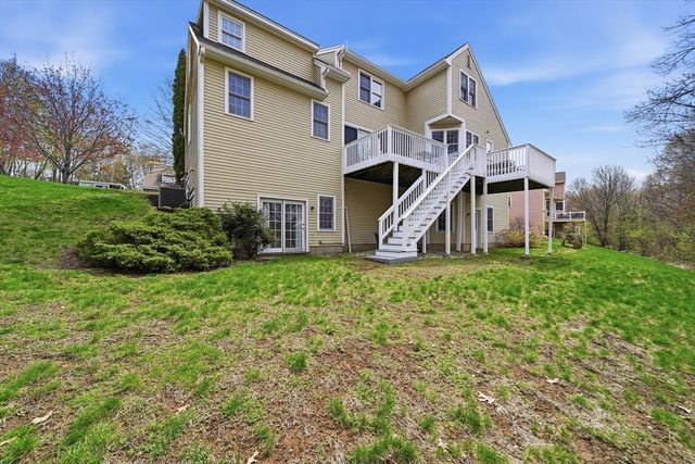 105 Weyland Circle, North Andover, MA 01845