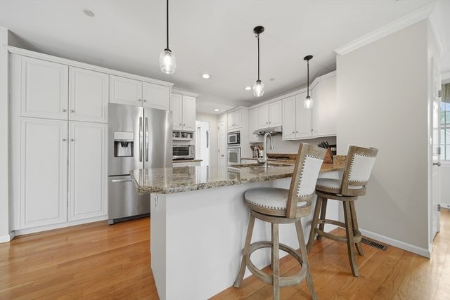 105 Weyland Circle, North Andover, MA 01845