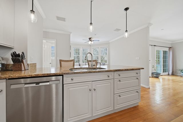 105 Weyland Circle, North Andover, MA 01845