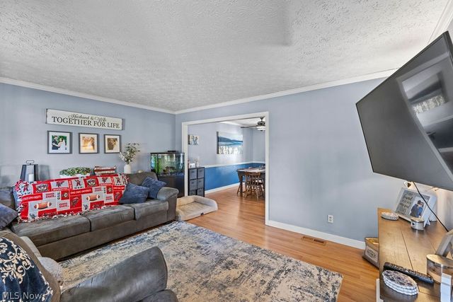 3597 Stratavon Drive NW, North Canton, OH 44720