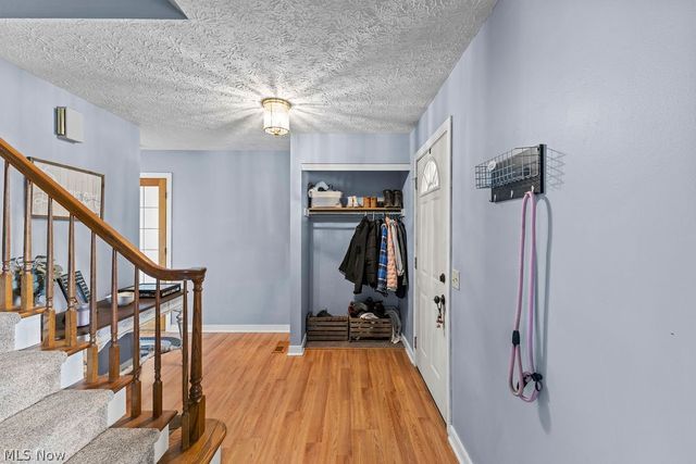 3597 Stratavon Drive NW, North Canton, OH 44720