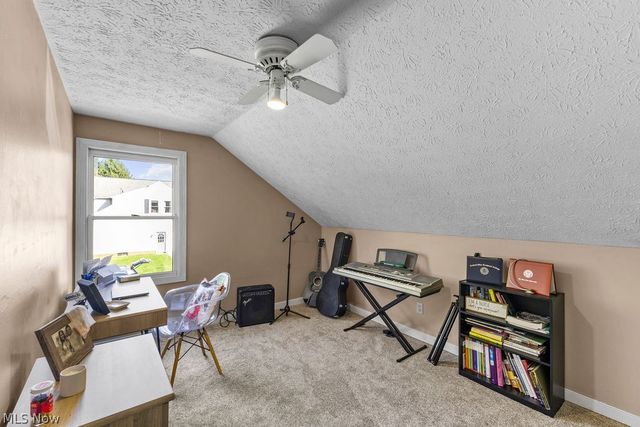 3597 Stratavon Drive NW, North Canton, OH 44720