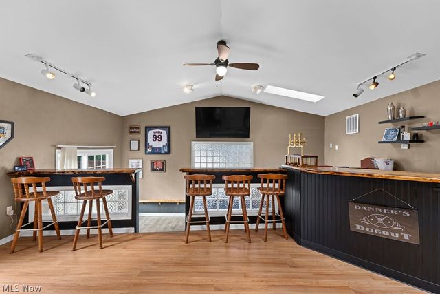 3597 Stratavon Drive NW, North Canton, OH 44720