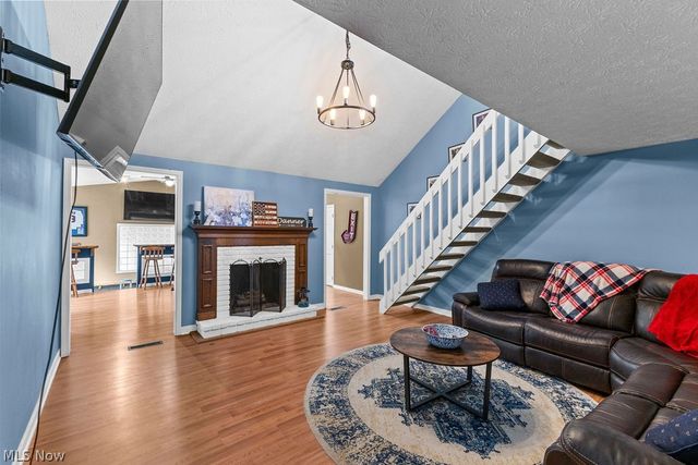 3597 Stratavon Drive NW, North Canton, OH 44720