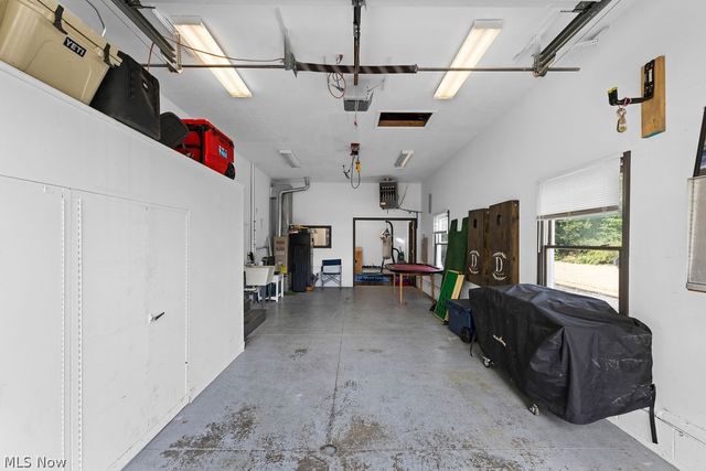 3597 Stratavon Drive NW, North Canton, OH 44720