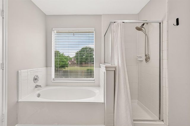 17235 Laguna Trail Drive, Houston, TX 77095