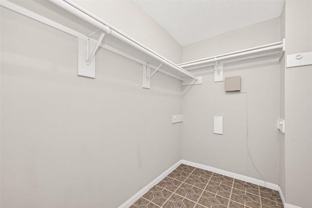 17235 Laguna Trail Drive, Houston, TX 77095